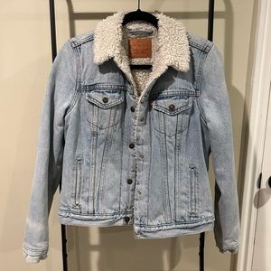 Levi’s Light Wash Trucker Jacket